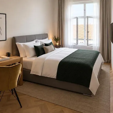 Elegant 75 M2 With Vltava River Views